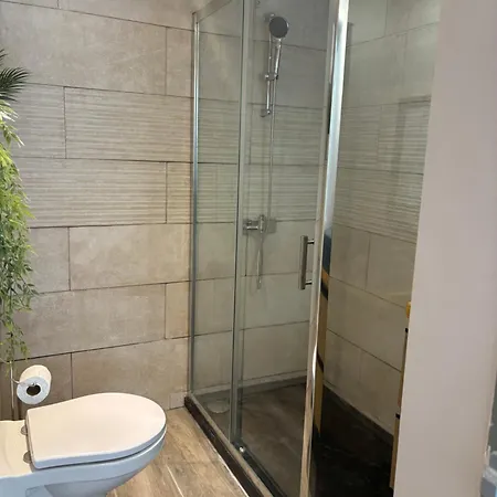 Au Coeur Du Vieux Village Apartment